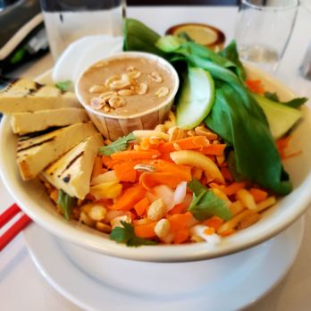 Aux Vivres - Vegan Near Me - Westmount, Quebec