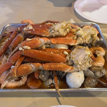 Ocean Crab - All you can eat King Crab Legs, Manila Clams, Shrimp, sausage, & hard boiled eggs. - Seafood Near Me - Chantilly, Virginia Ocean Crab - All you can eat King Crab Legs, Manila Clams, Shrimp, sausage, & hard boiled eggs. - Seafood Near Me - Chantilly, Virginia