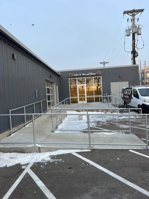 Aki's BreadHaus & WunderBar by null