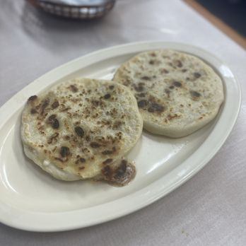 Lynda's Restaurant - Pupusas - Salvadoran Near Me - Pomona, California Lynda's Restaurant - Pupusas - Salvadoran Near Me - Pomona, California