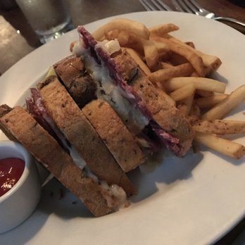 Perry's - Embarcadero - Reuben sandwich with fries at Perry's - Embarcadero in San Francisco. - American Near Me - San Francisco, California Perry's - Embarcadero - Reuben sandwich with fries at Perry's - Embarcadero in San Francisco. - American Near Me - San Francisco, California