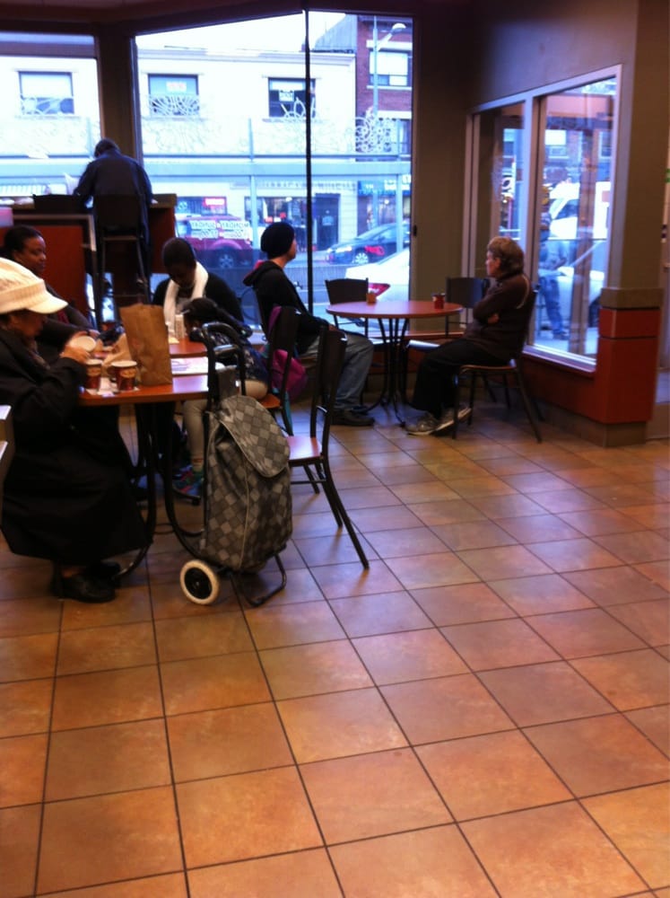 TIM HORTONS Updated March 2024 1176 St Clair Ave West, Toronto