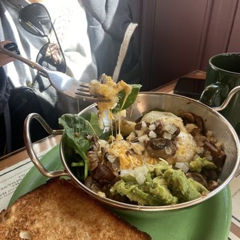 The Sunrise Shack - Veggie avocado bowl - Breakfast & Brunch Near Me - Glen, New Hampshire