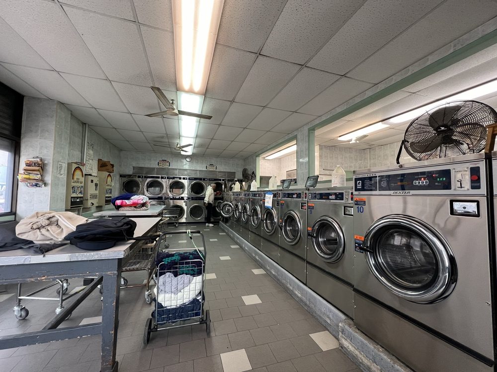 WASH & DRY LAUNDROMAT Updated August 2024 2917 34 Ave, Astoria