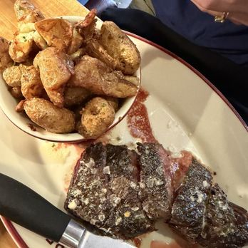 Red Hog Restaurant - Restaurants Near Me - Louisville, Kentucky Red Hog Restaurant - Restaurants Near Me - Louisville, Kentucky