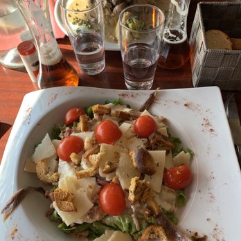 Café de la Paix - Caesar salad - Pubs Near Me - Chinon, 37 Café de la Paix - Caesar salad - Pubs Near Me - Chinon, 37