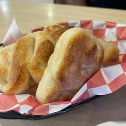 Bassano Del Grappa Italian Restaurant & Pizzeria - Bread basket