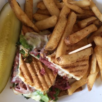 Buttermilk - Corn beef melt $10.79 good - Coffee & Tea Near Me - Geneva, Illinois
