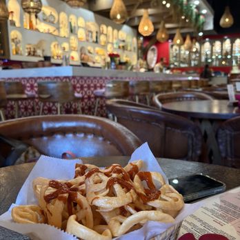 Rosa Madera - Seating by bar area and complimentary chips - Mexican Near Me - Sacramento, California Rosa Madera - Seating by bar area and complimentary chips - Mexican Near Me - Sacramento, California