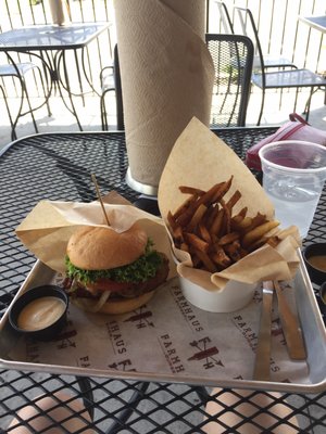 Farmhaus Burger 242 Photos 267 Reviews Burgers 466 Flowing Wells Rd Augusta Ga Restaurant Reviews Phone Number