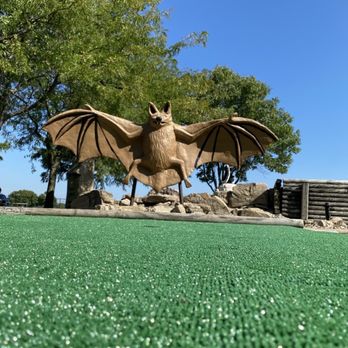 Smiley's Golf Complex - Mini Haunts - Golf Near Me - Lenexa, Kansas
