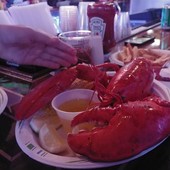 Trader Ed's - Bars Near Me - Hyannis, Massachusetts