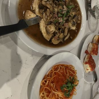 L&B Spumoni Gardens - Chicken Marsala with linguini with marinara sauce - Pizza Near Me - Brooklyn, New York L&B Spumoni Gardens - Chicken Marsala with linguini with marinara sauce - Pizza Near Me - Brooklyn, New York