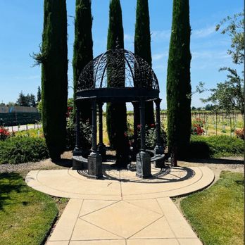Berghold Vineyards & Winery - Wineries Near Me - Lodi, California
