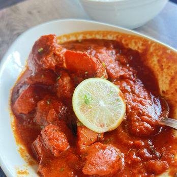 The Himalayan Flames - Chicken Vindaloo - Himalayan/Nepalese Near Me - Dearborn, Michigan