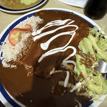 El Charco - Authentic mole.  After I ate it, I mixed my rice and beans in it and ate more. - Mexican Near Me - Isla Mujeres, ROO
