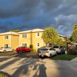 Exterior photo of Vista Alegre Apartments - Pompano Beach, Florida Exterior photo of Vista Alegre Apartments - Pompano Beach, Florida