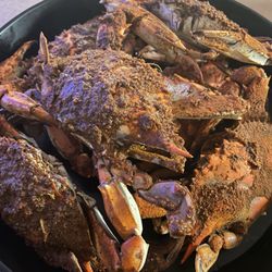 Winters Run Inn - Half dozen crabs
