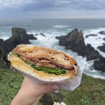 Mendocino Market - Grocery Near Me - Mendocino, California