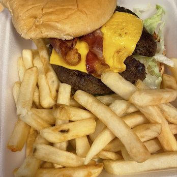 Harley's Cafe - Cheeseburger and fries Togo - Diners Near Me - Choctaw, Oklahoma Harley's Cafe - Cheeseburger and fries Togo - Diners Near Me - Choctaw, Oklahoma
