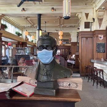 Le Diplomate - Statue - Brasseries Near Me - Washington, DC, District of Columbia