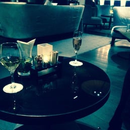 Drinks--a lovely brut rose (Ayala) from the Cannes region. Drinks--a lovely brut rose (Ayala) from the Cannes region.