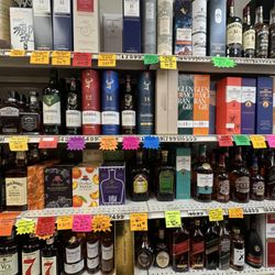 Premium Wine and Liquor - Whiskey Collection