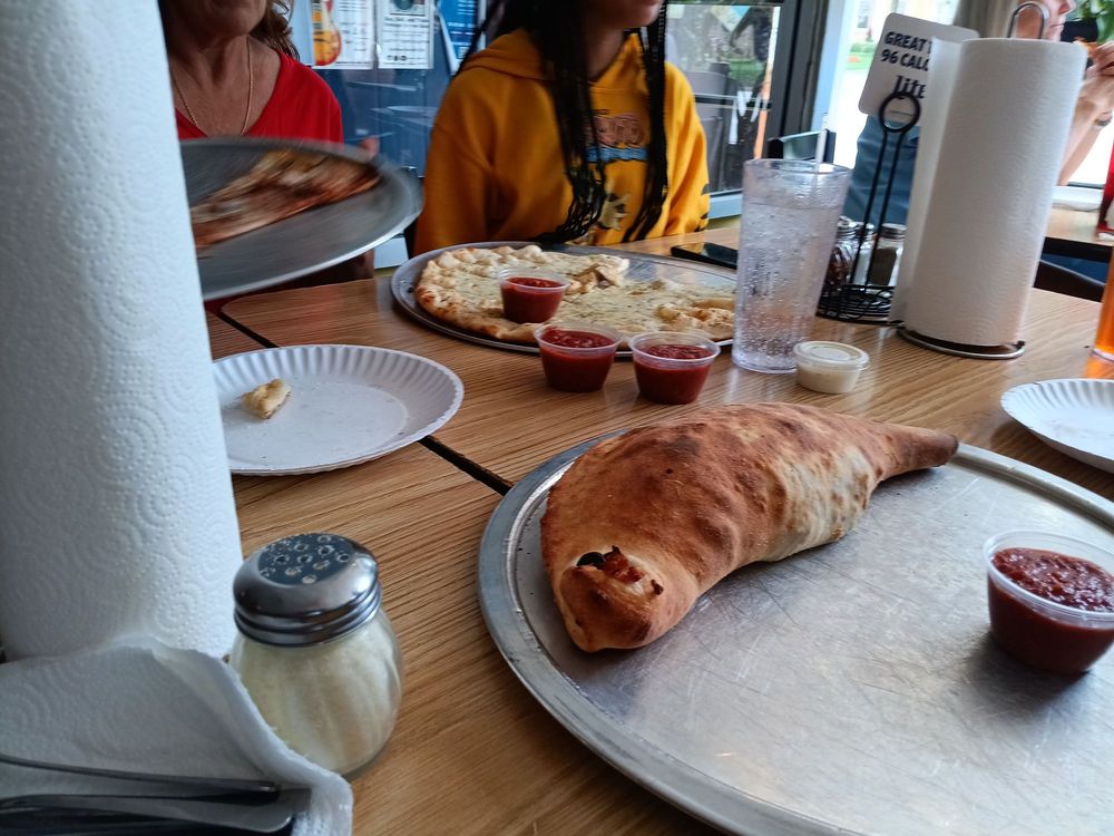 Food from Venus Pie Pizzeria