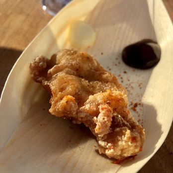 Belles Beach House - Chicken bites - Tiki Bars Near Me - Venice, California