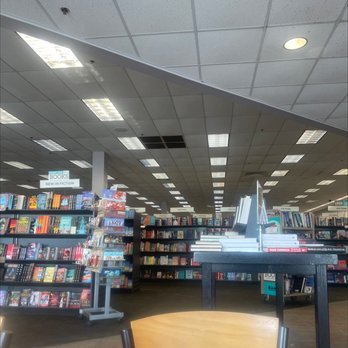 Joe Muggs Coffee - a view of a library - Coffee & Tea Near Me - Port Richey, Florida Joe Muggs Coffee - a view of a library - Coffee & Tea Near Me - Port Richey, Florida