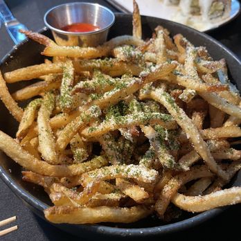 Union New American - Truffle fries / on the salty side but very tasty. - New American Near Me - Tampa, Florida Union New American - Truffle fries / on the salty side but very tasty. - New American Near Me - Tampa, Florida