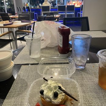 Harry's Poolside Bar & Grill - Pumpkin cheesecake - American Near Me - Orlando, Florida