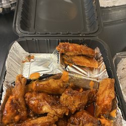 The Mill On North - Sticky wings with chipotle aioli yum