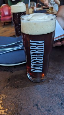 Altes Mädchen Ratsherrn Braugasthaus Hamburg by null