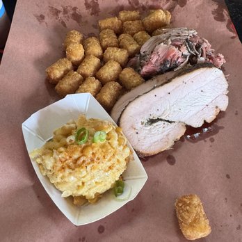 Yankee BBQ - Turkey/pork/smoked mac and cheese/tater tots - Barbeque Near Me - Hamburg, New York