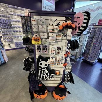 Claire's - Accessories Near Me - Kapolei, Hawaii Claire's - Accessories Near Me - Kapolei, Hawaii