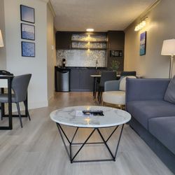 Oceanfront Suites at Cowichan Bay - Deluxe Suite