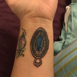 My beautiful little locket :')