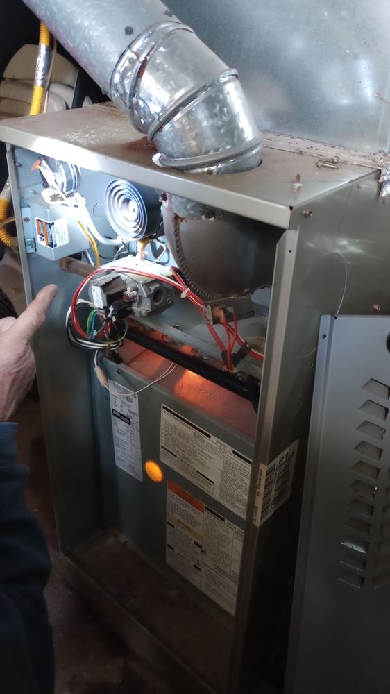 Slide of Mikes Maintenance and More