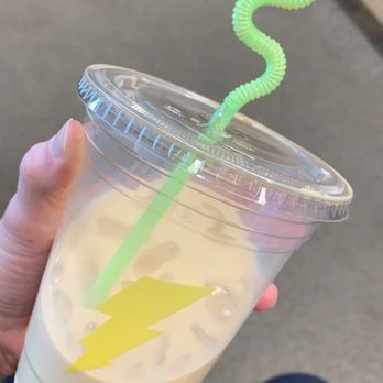 Blooms Coffee Bar - Iced Retro - Coffee & Tea Near Me - Bloomington, Illinois