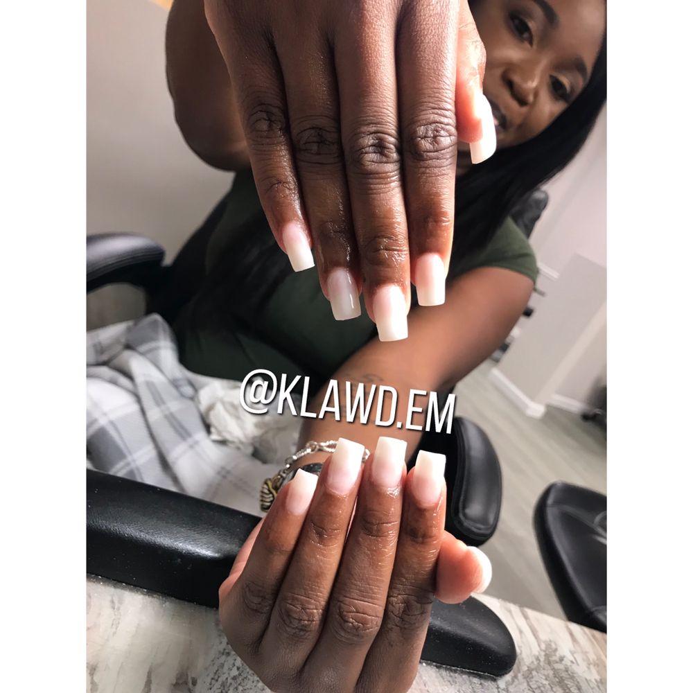 Image 8: Klawd Em Nails Logo