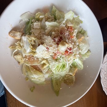 Liliana's Cottleville - House salad with raspberry vinaigrette - Italian Near Me - Cottleville, Missouri Liliana's Cottleville - House salad with raspberry vinaigrette - Italian Near Me - Cottleville, Missouri