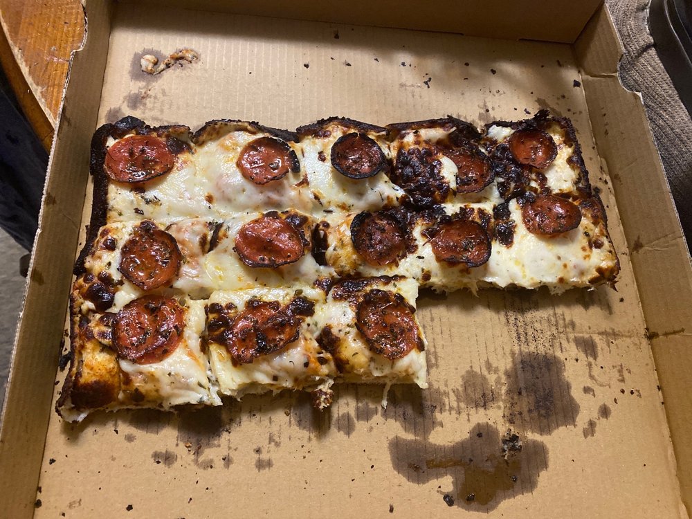 THE LIGHTHOUSE BAR & PIZZERIA 11 Photos 8416 Scotland Ave, Baton