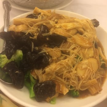 The Kitchen - Variety of mushrooms and other veggies. Delicious - Dim Sum Near Me - Millbrae, California