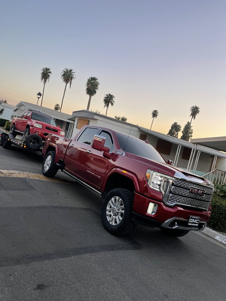 REYES TOWING Bakersfield, California Roadside Assistance Phone