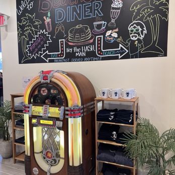 Beachside Diner - Interior - Diners Near Me - St. Augustine, Florida