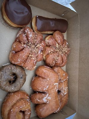 BoSa Donuts by null