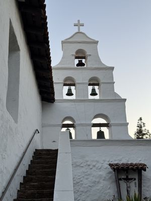 Mission Basilica San Diego de Alcalá by null