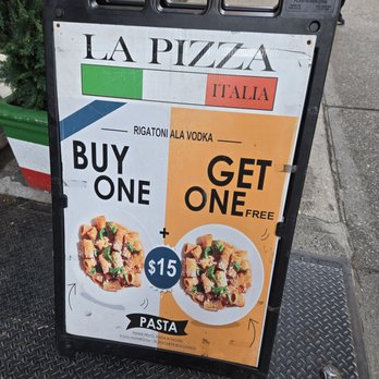 La Pizza Italia - Pizza Near Me - New York, New York