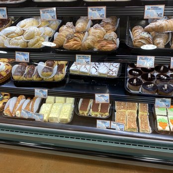 Uncle Giuseppe's Marketplace - Too many awesome desserts to choose from! - Grocery Near Me - Morris Plains, New Jersey